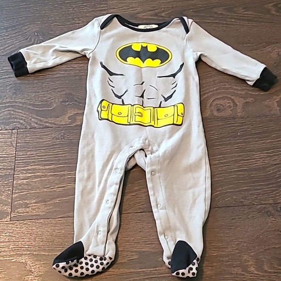 🍼Batman Sleeper - Picture 1 of 3